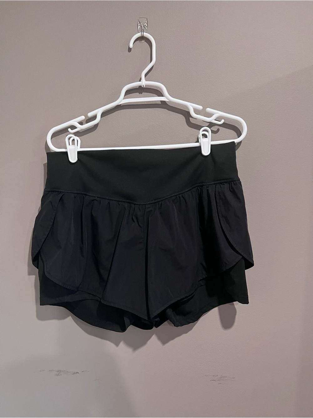 Women’s Black Athletic Skort Shorts with High Waist